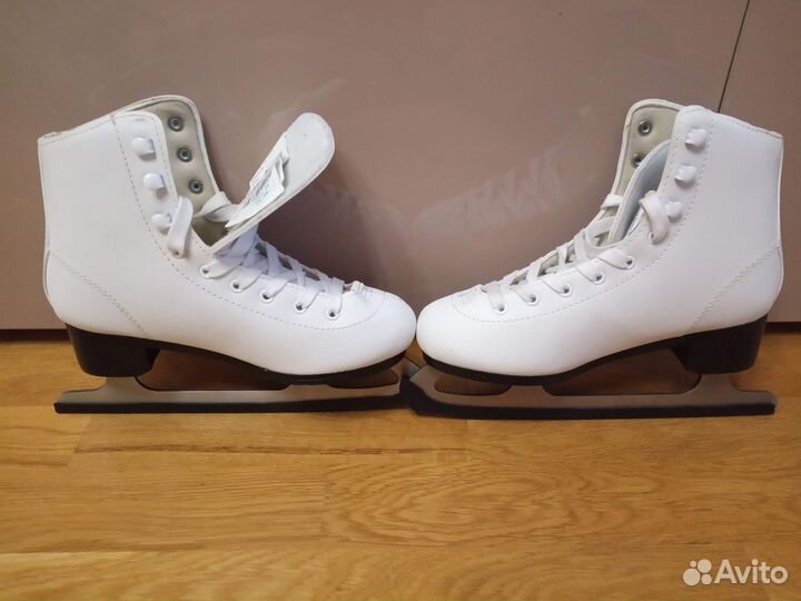Коньки фигурные женские 34,5 размера