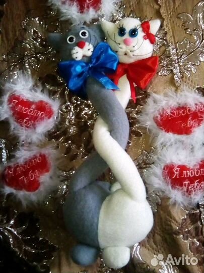 Влюбленные котопарочки