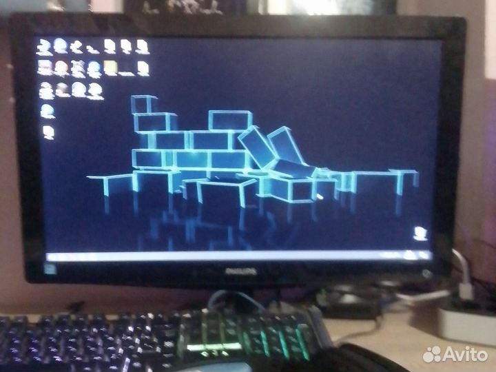 Продаю пк 12гб оперативки видеокарта на 2 гб