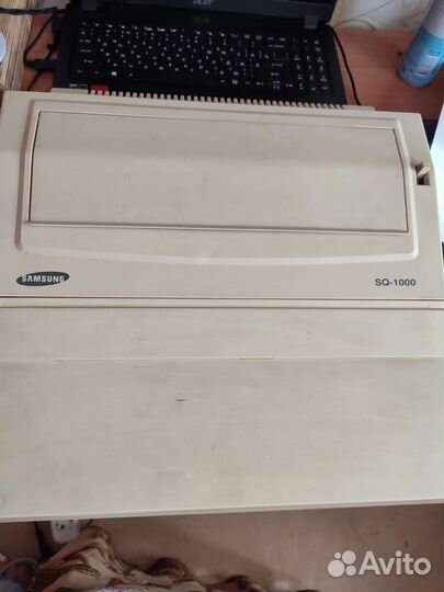 Печатная пишущая машинка