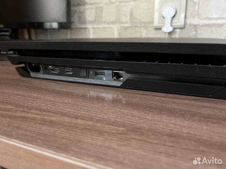 Sony ps4 pro 1tb