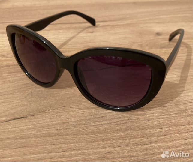 Солнцезащитные очки женские