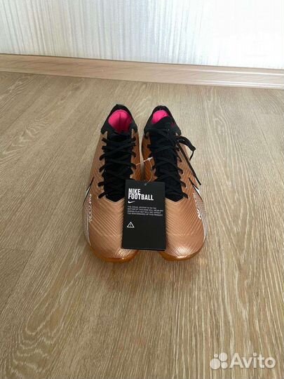 Футбольные бутсы, 43 размер
