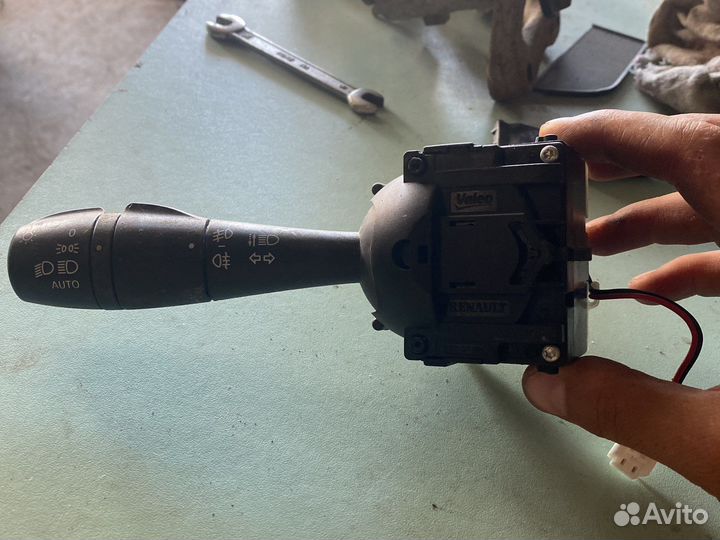 Подрулевой перелючатель фар LADA x ray