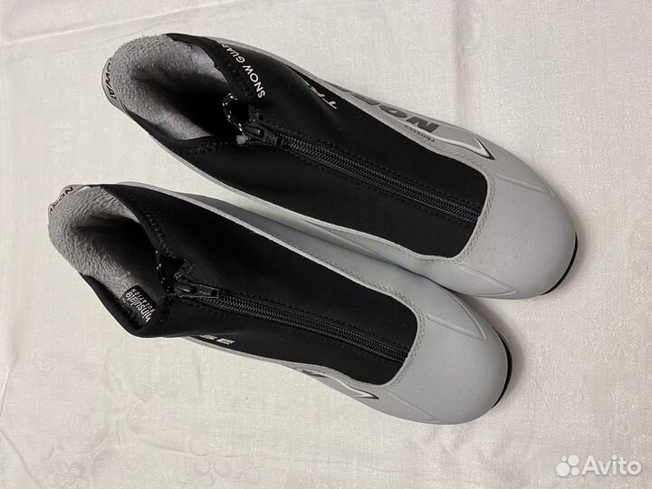 Продаю беговые лыжи