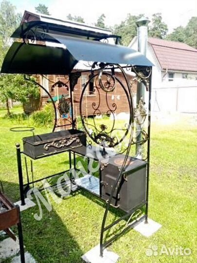 Мангал с крышей