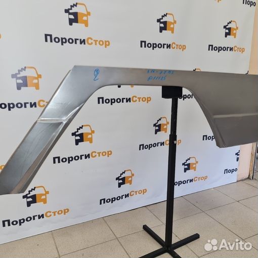 Кузовная арка заднего правого крыла Mercedes W463