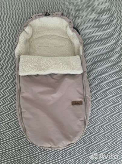 Меховой конверт в коляску овечья шерсть