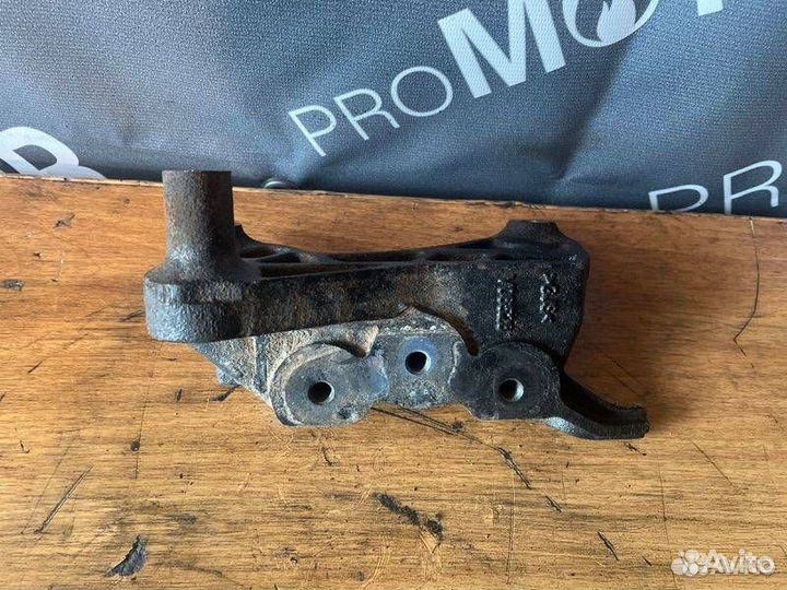 Кронштейн двигателя Opel Astra H рест. 2012