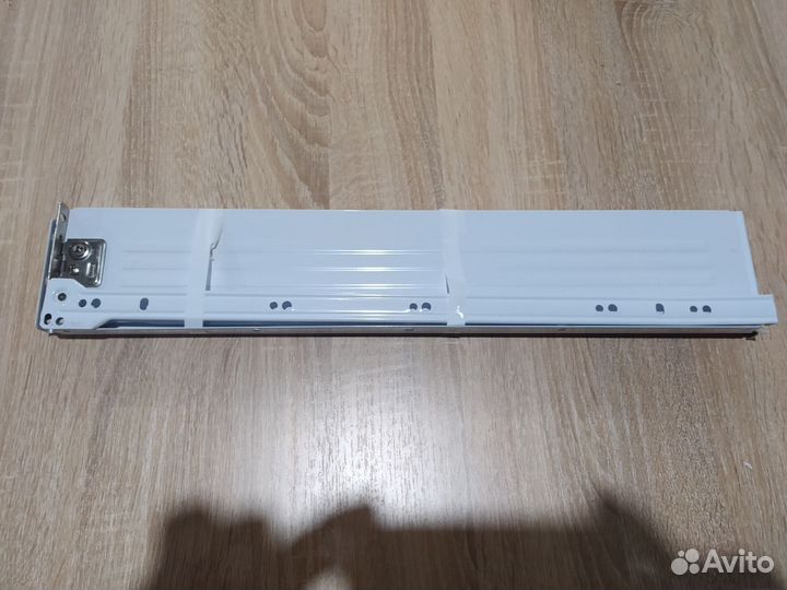 Направляющие для выдвижных ящиков