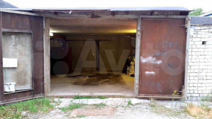 Гараж, > 30 м²