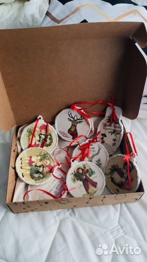 Елочные игрушки ручной работы «Медальончик»