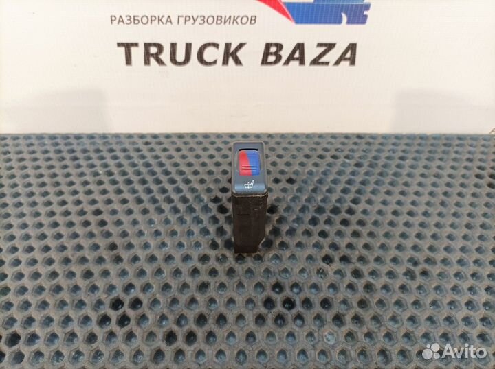 81259070317 Кнопка подогрева сидений