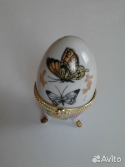 Статуэтки, ваза