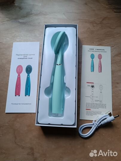 Портативная щётка для очищения лица