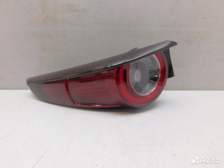Фонарь задний наружный левый Mazda CX-30