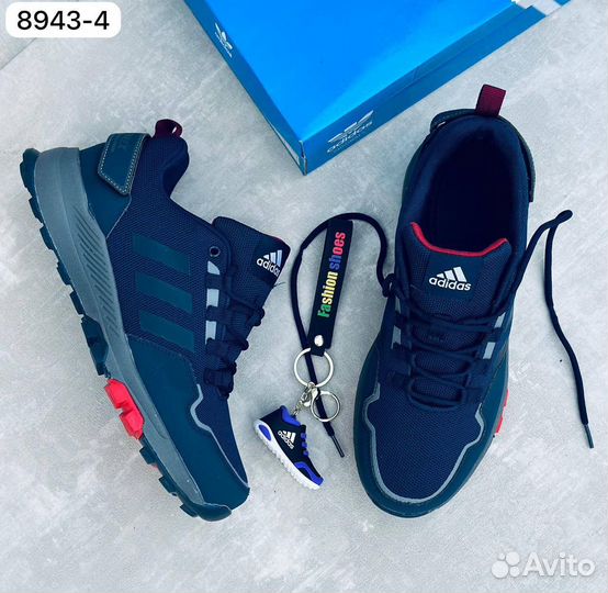 Кроссовки Adidas