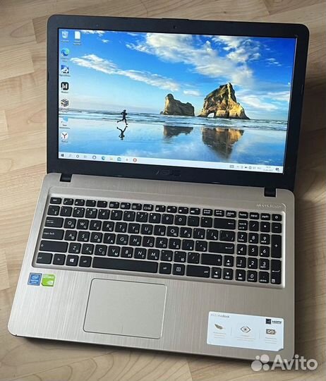 Мощный Asus 2021г, Intel N5000, 8Гб озу, 256 SSD