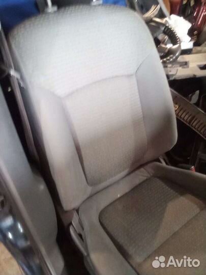 Nissan almera classic сиденья передние