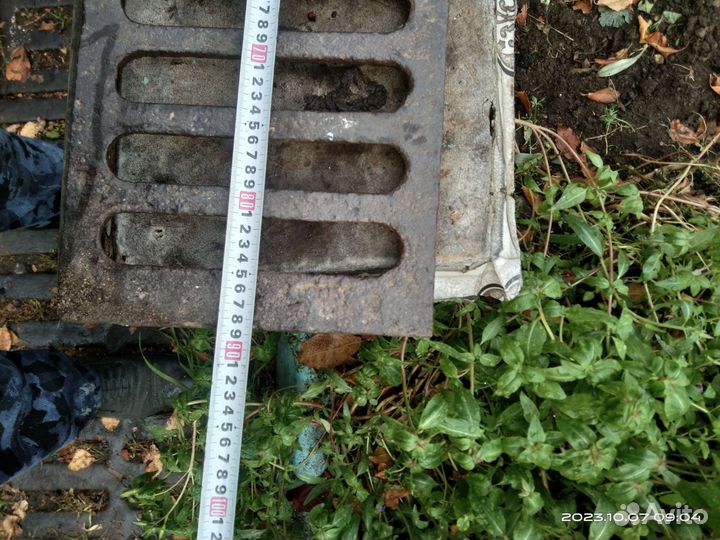 Чугунная решетка