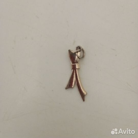 Подвески, браслеты, кулоны