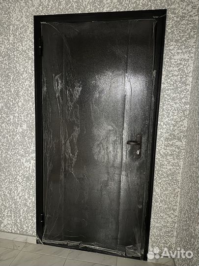Дверь с новостройки