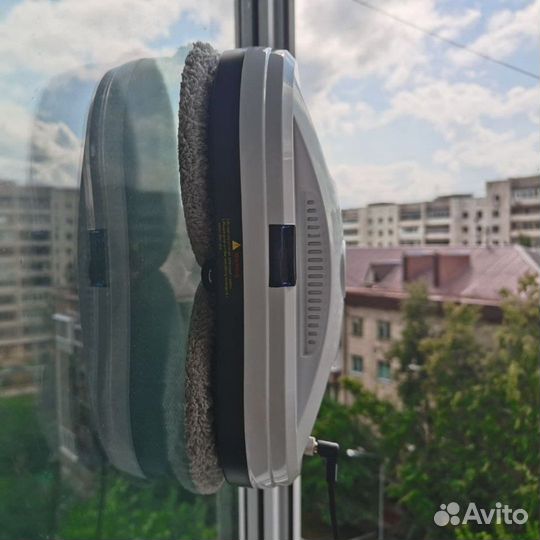 Робот мойщик окон