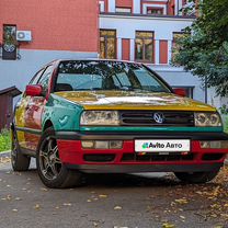 Volkswagen Vento 1.8 AT, 1993, 306 000 км, с пробегом, цена 480 000 руб.