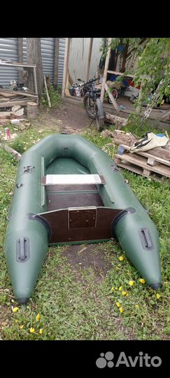 Продам пвх лодку с мотором