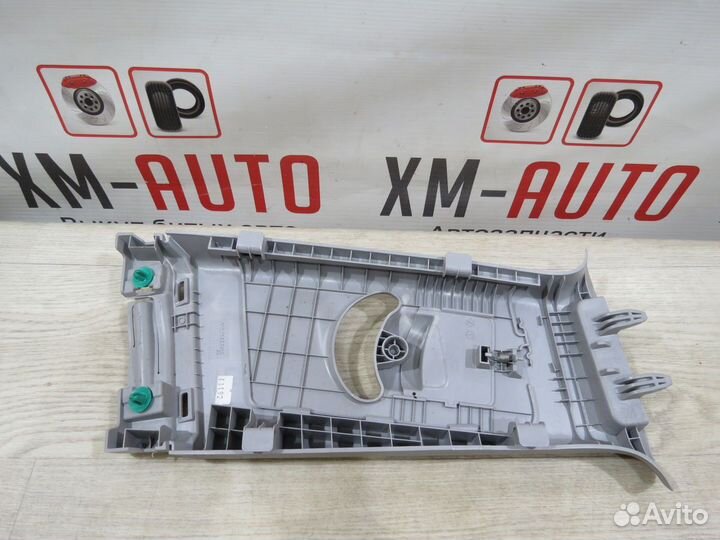 Обшивка стойки средняя левая Hyundai Solaris 2