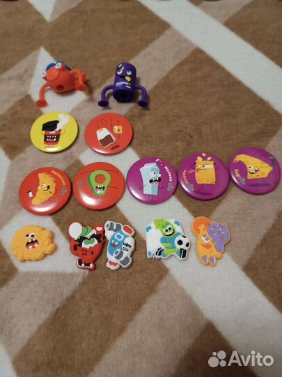 Значки Дзи из Абрикоса, липперы из Ленты