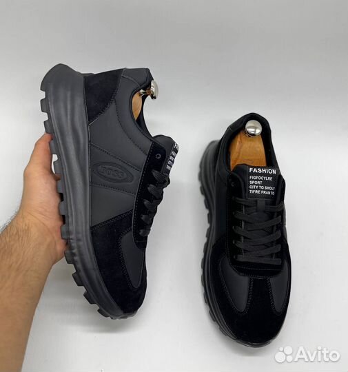 Кроссовки мужские спортивные