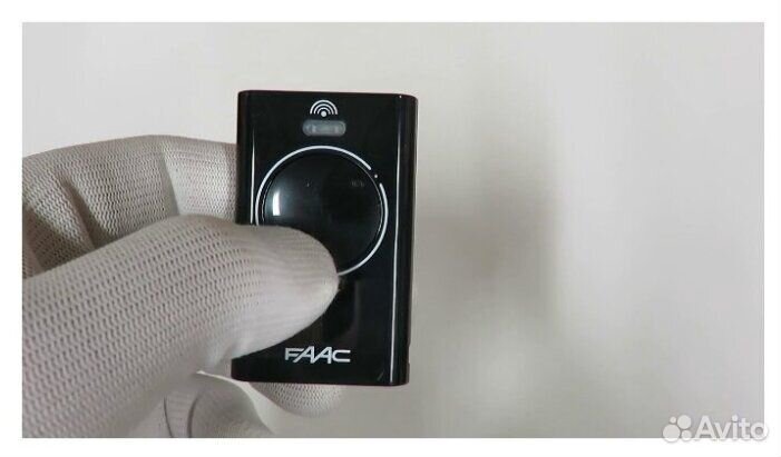 Пульт Faac XT2 868SLH LR, для ворот и шлагбаумов