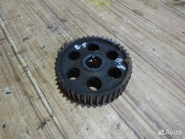 Шестерня грм промежуточная Volkswagen Passat B5
