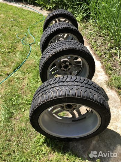 Зимние колеса в сборе Mercedes C class R17