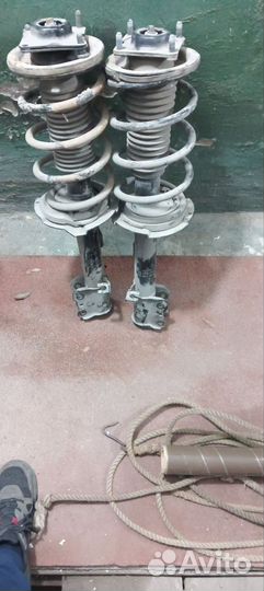 Продам передние стойки