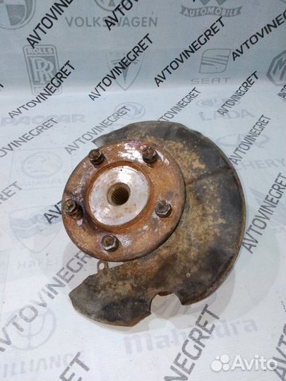 Кулак поворотный передний левый Сhevrolet Niva