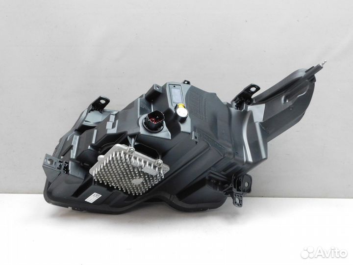 Фара правая Land Rover Range Rover