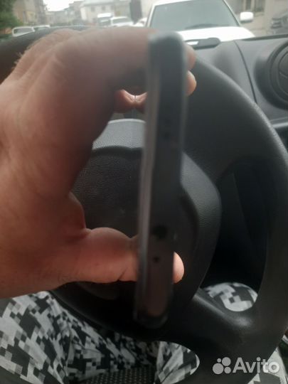 Мобильные телефоны бу poco M3