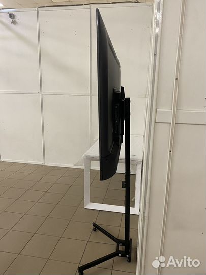 Телевизор LED 65
