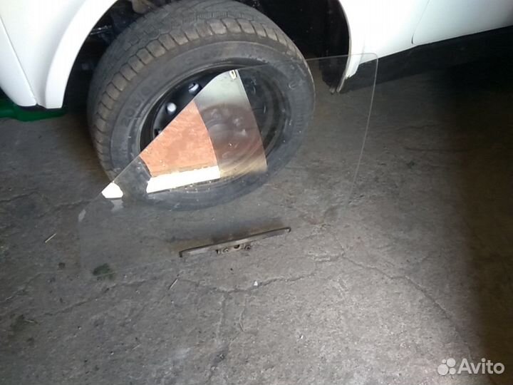 Стекло и обшивка дверей на ваз 2114