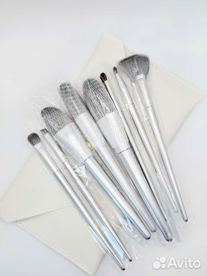 Кисти для макияжа