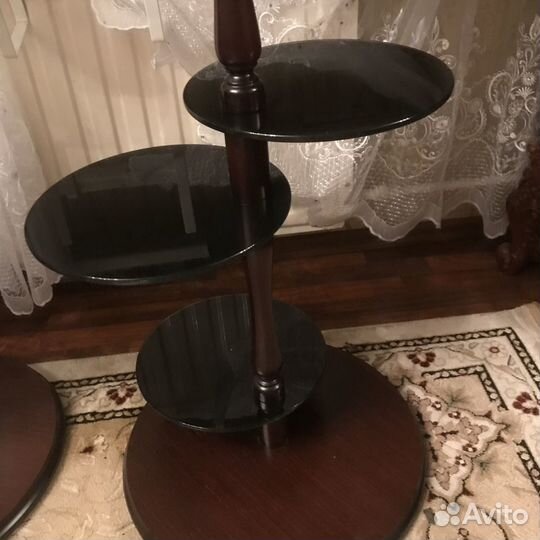 Интерьерные стойки для цветов