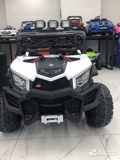 Джипы внедорожники на пульте