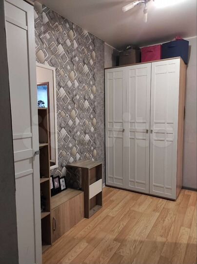 2-к. квартира, 53 м², 3/3 эт.