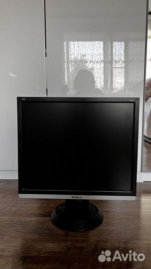 Монитор Viewsonic