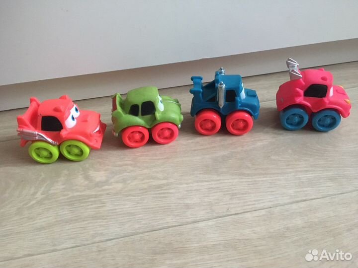 Машинки мультяшные/с глазками яркие