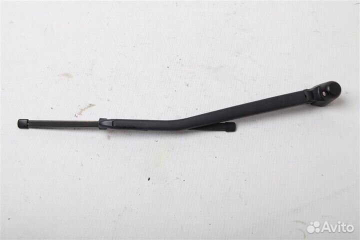 Поводок стеклоочистителя заднего BMW 1-серия E87