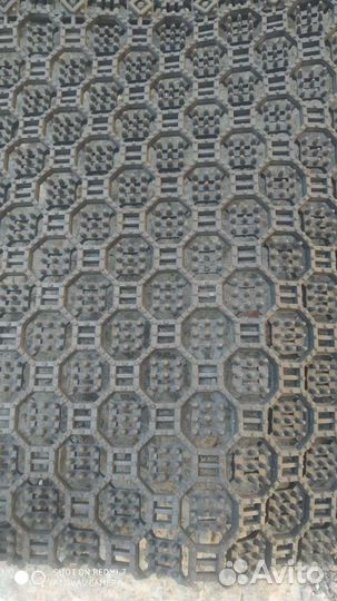 Резиновый коврик