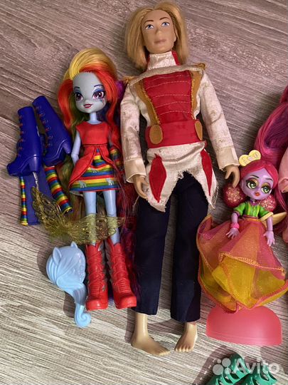 Куклы и пони